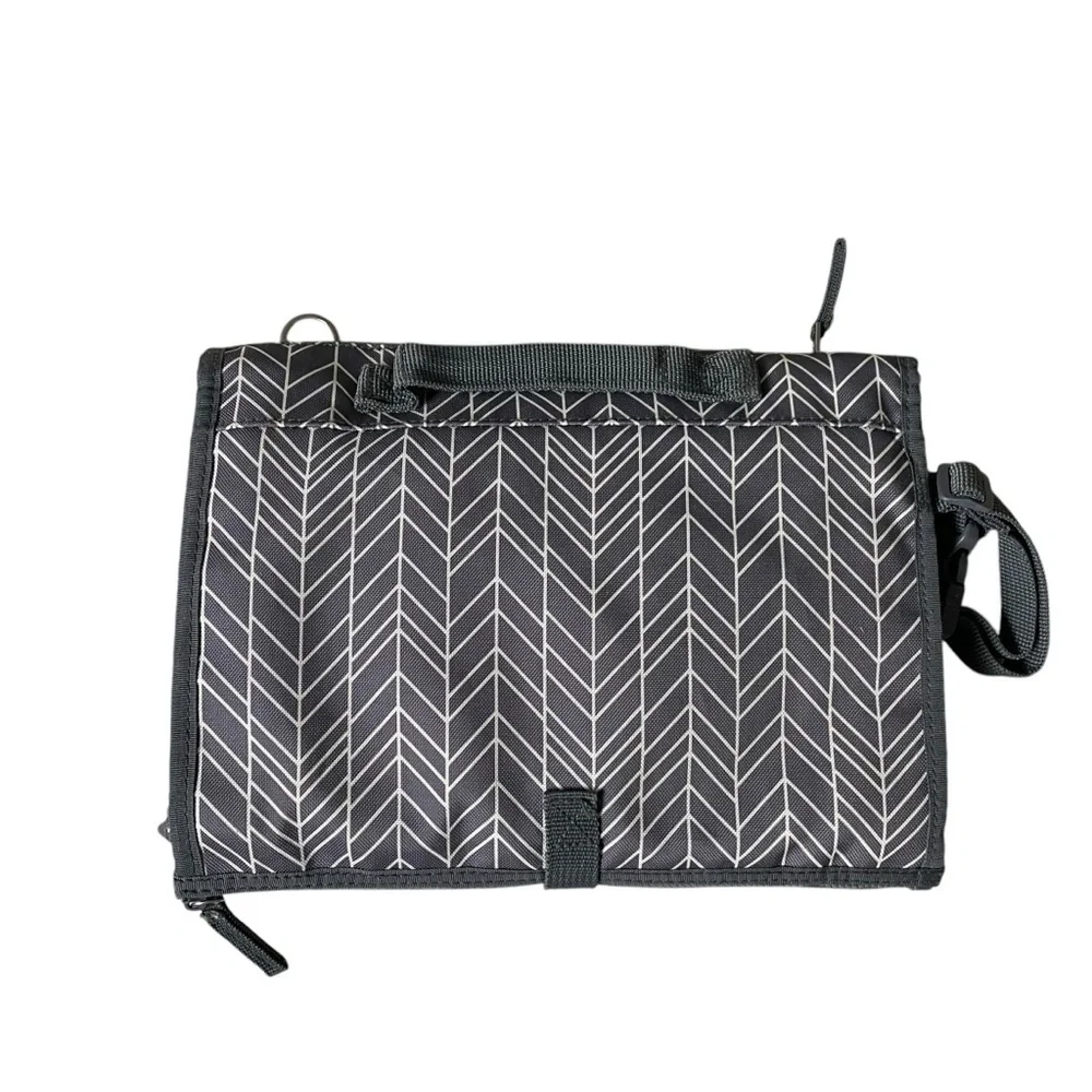 SKIP HOP Pronto Signature Portable Diaper Changing Station Bag